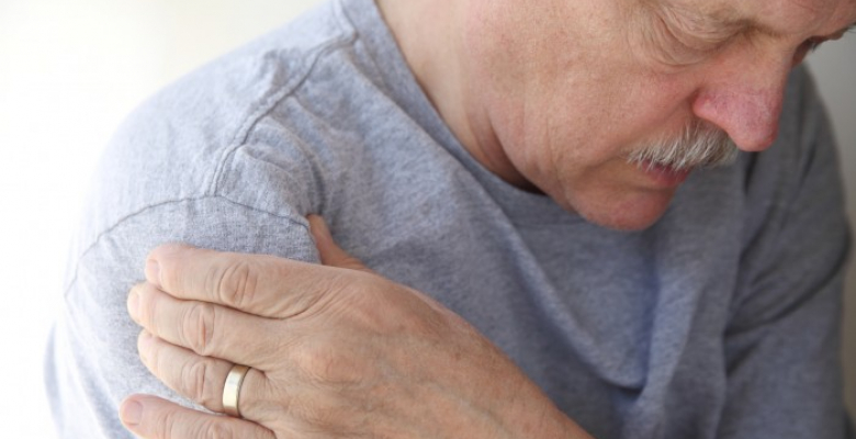 shoulder pain in a senior man